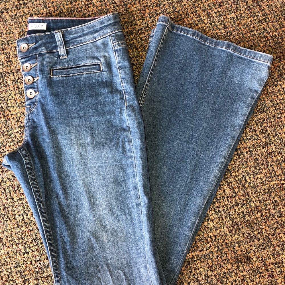 Roxy lightwash flare jeans